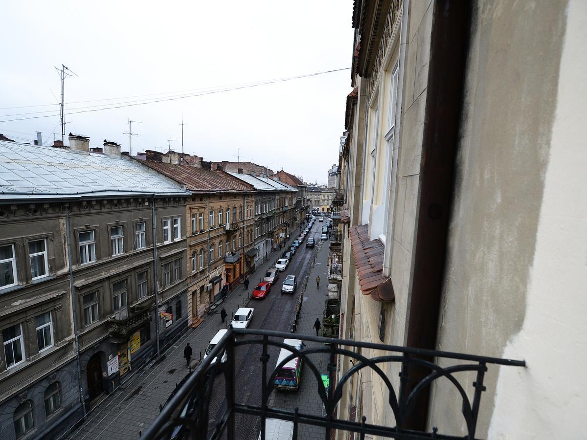 The Historical Family Nest In City Centre Lviv Buitenkant foto