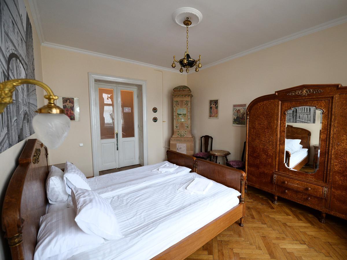 The Historical Family Nest In City Centre Lviv Buitenkant foto