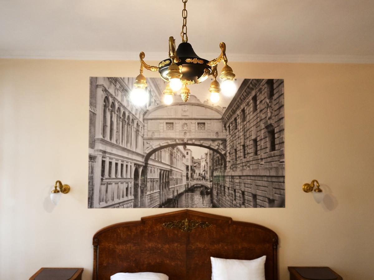 The Historical Family Nest In City Centre Lviv Buitenkant foto
